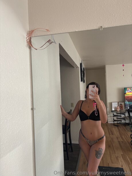 Yummysweetness model free pictures