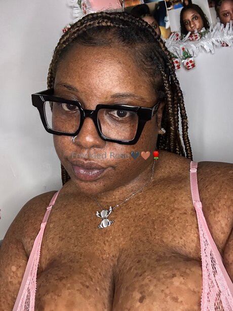 Freckledfantasy5 Quick photo