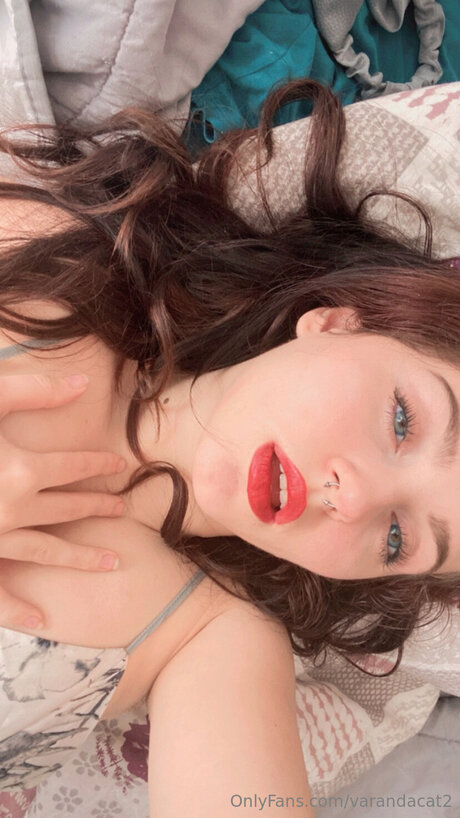 Callmevaranda2 model free photos