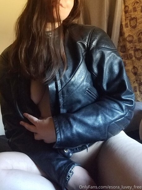 Esora Luvey Free model erotic gallery