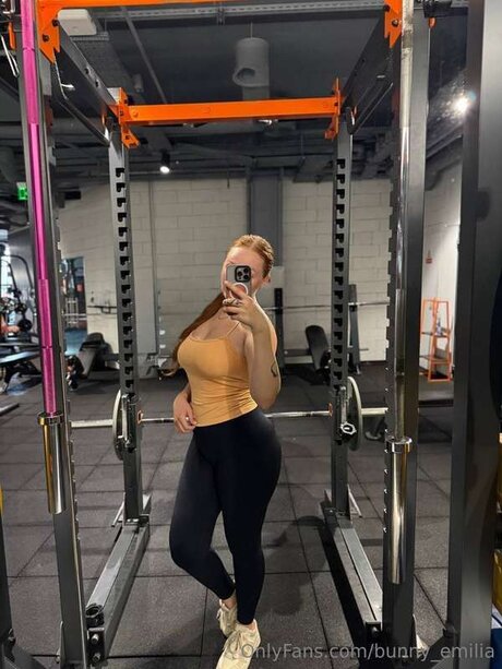 Bunny Emilia pornstar nude picture