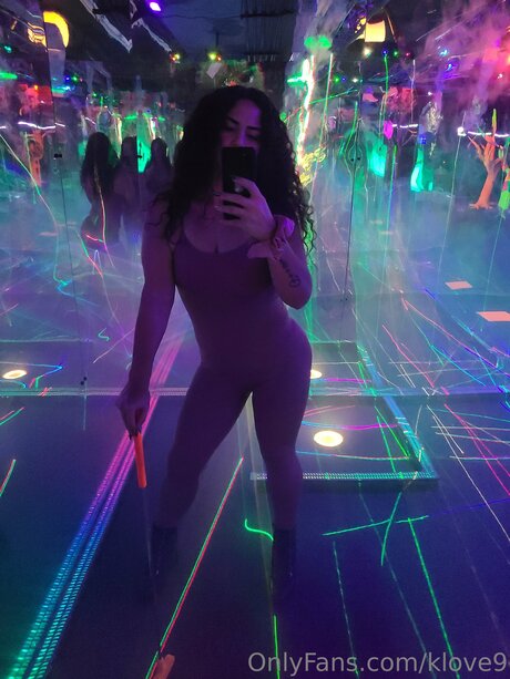 Klove9 star sexy pics