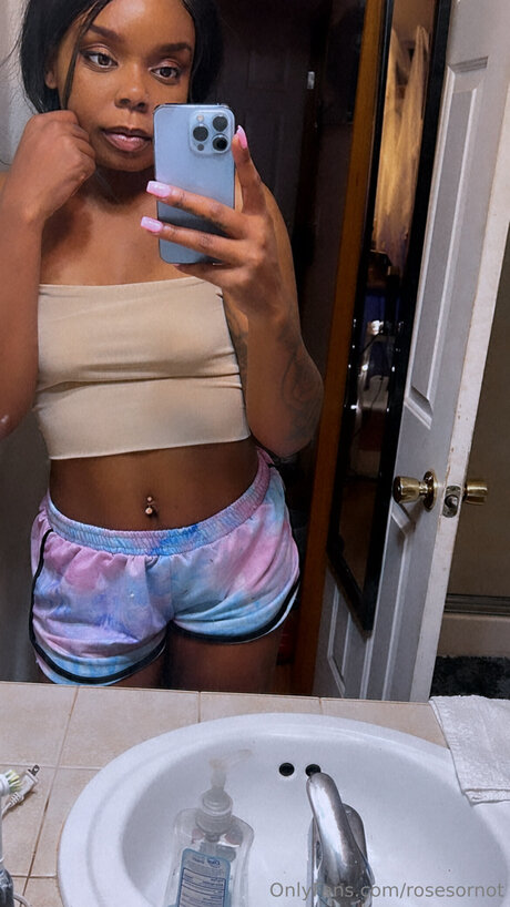 Rosesornot hd star photo