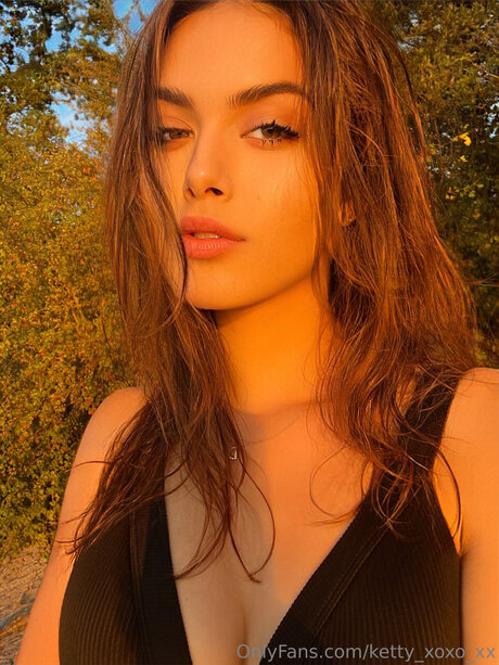 Ketty Xoxo Xx hd pornstar pictures