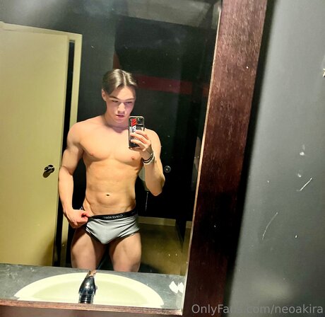 Neoakira pretty star pic