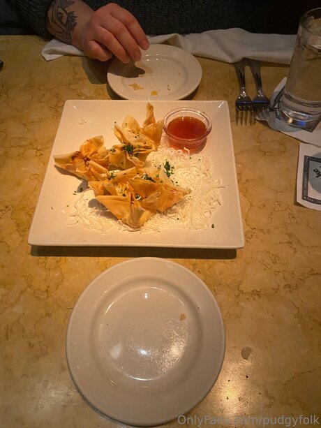 Pudgyfolk exclusive pornstar img