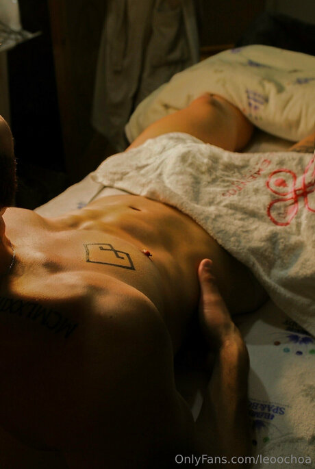 Leoochoa model exclusive pics