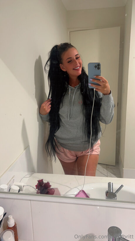 nude strip onlyfans erotic pics