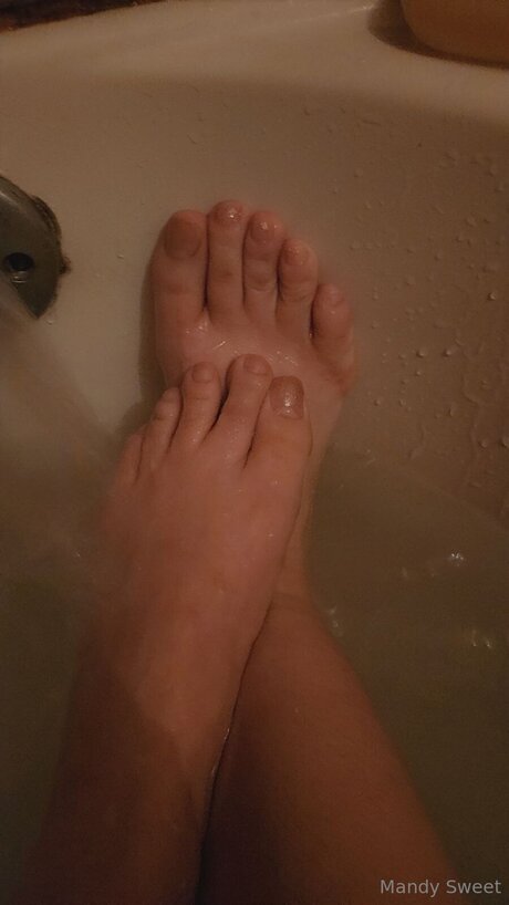 U278954958 naked star photo