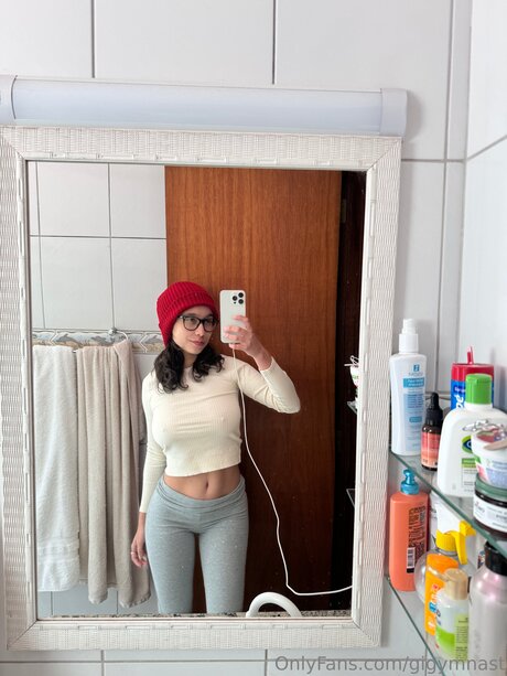 Gigymnast perfect actress pictures