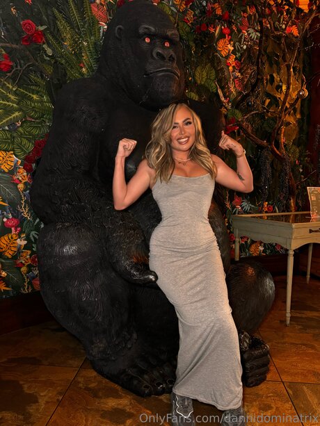 Dannidominatrix porn model pictures