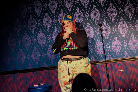 Jamieshrinersings model nude gallery