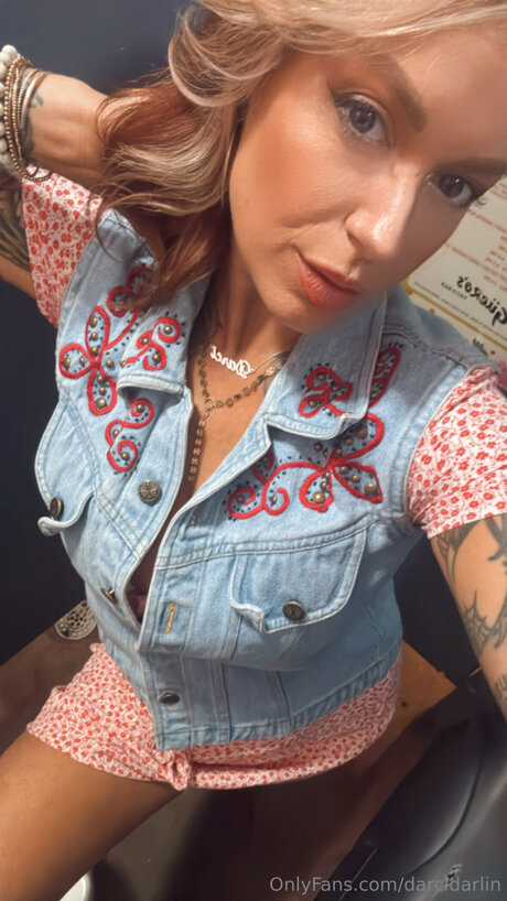 Darcidarlin nude star picture