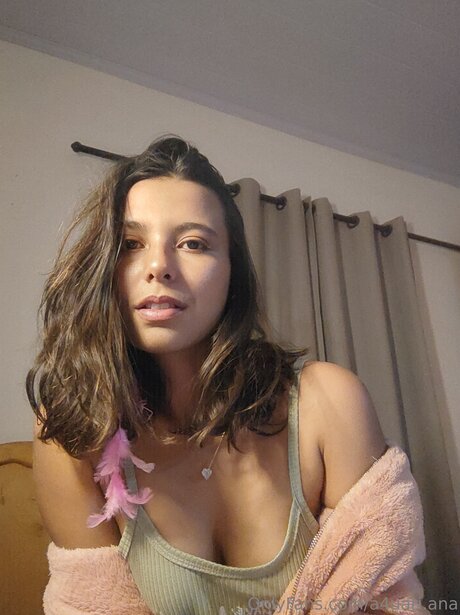 A4uari Ana xxx star pics