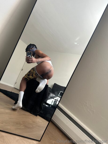 Freakniggat hot pornstar images