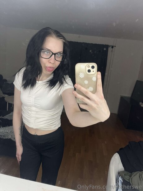 streamer onlyfans beautiful naked photos