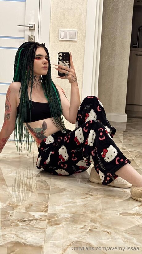 Avemylissaa nude star galleries