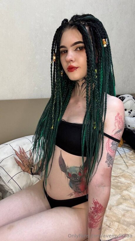 Avemylissaa naked star images