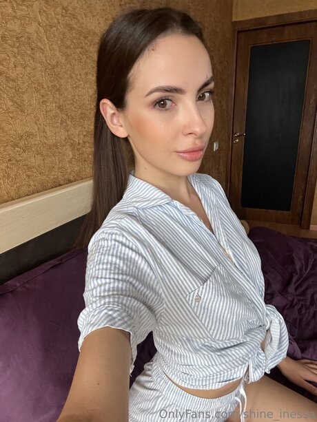 Shine Inessa model pretty pics