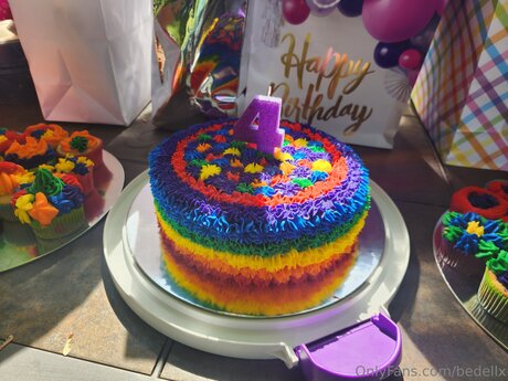 Bedellx model exclusive pic