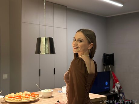 Vallmi pornographic model images