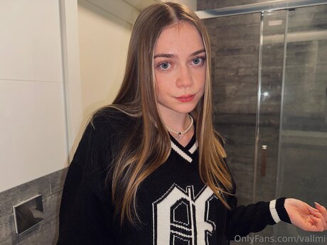 Vallmi pretty star pic