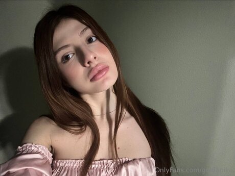 Goldanika star pretty pics