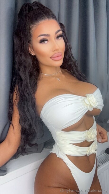 Selenasky pornstar nice img