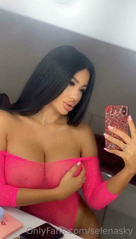 Selenasky pornstar pretty image