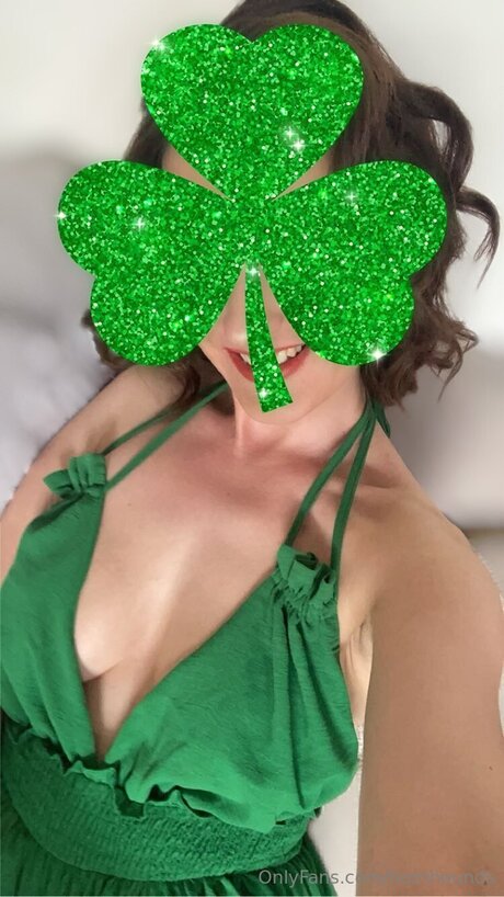 Hornhounds porn actress pictures