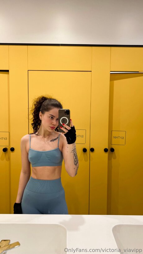 Victoria Viavipp star art img