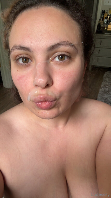 Bbdesssy pornstar pretty pics