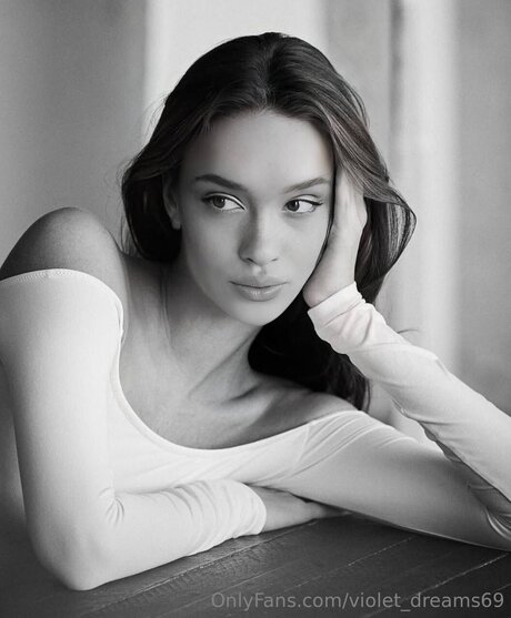 Violet Dreams69 star xxx pic