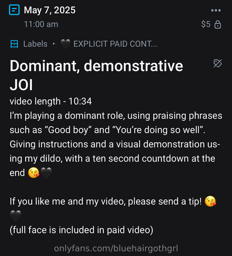 Bluehairgothgrl model hd pic