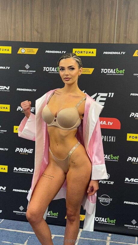 Madzialoskot model nude archive