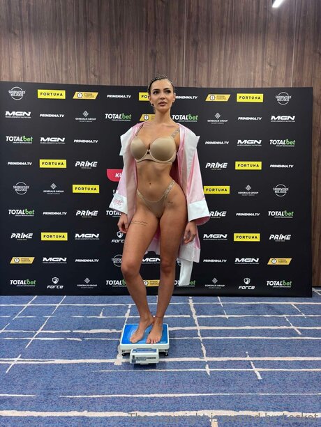 blonde shemale onlyfans free naked archive