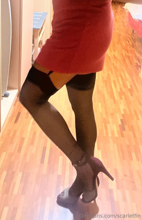 Scarletfin porn model archive