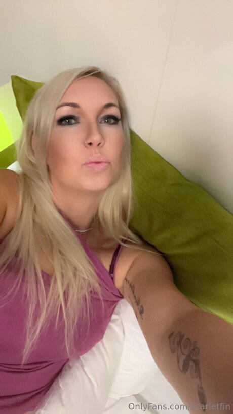 Scarletfin high quality pornstar pics