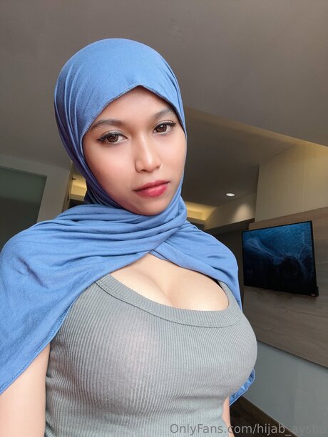 Hijab Aysha model hot image