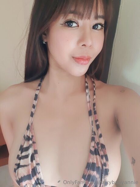 Sexybabyannie model adult photo