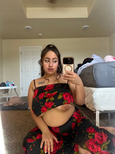 Missi Dii hot model image