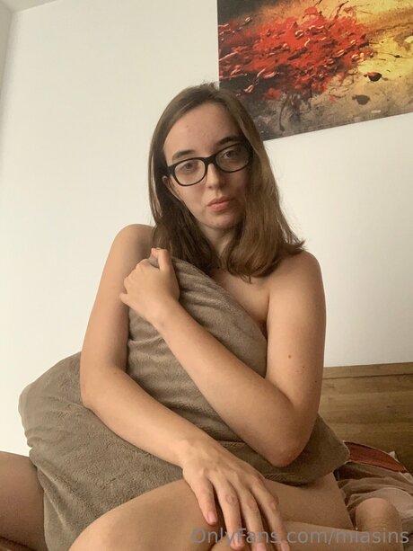 Miasins model free gallery