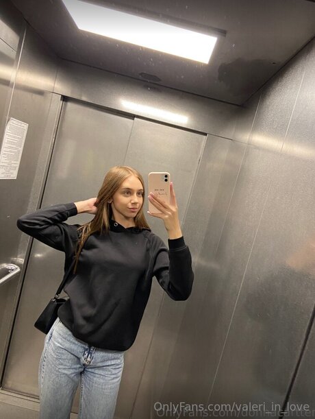 Valeri In Love beautiful star pic