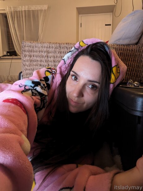 teen lesbian onlyfans sexy pic