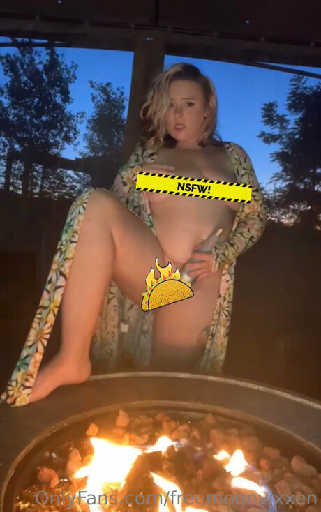 Freemoonvixxen hd pornstar pic