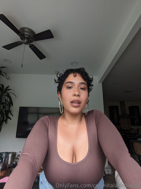 Canelitaladelbarrio model pretty img