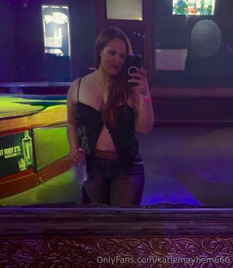 Katiemayhem666 erotic actress pic