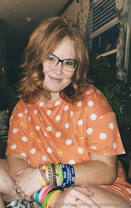 Stephanienlgeorge erotic model picture