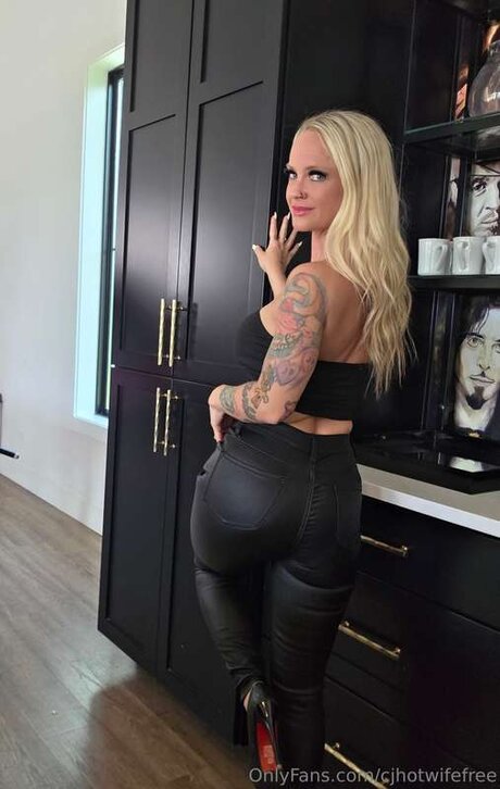 Cjhotwifefree high quality star archive