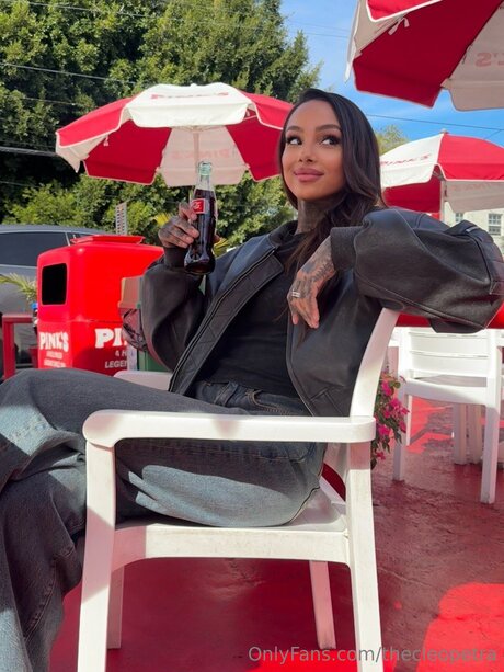 Thecleopetra pretty model galleries